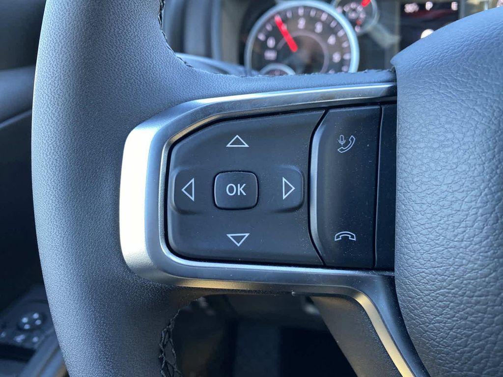 new 2025 Ram 1500 car, priced at $59,995