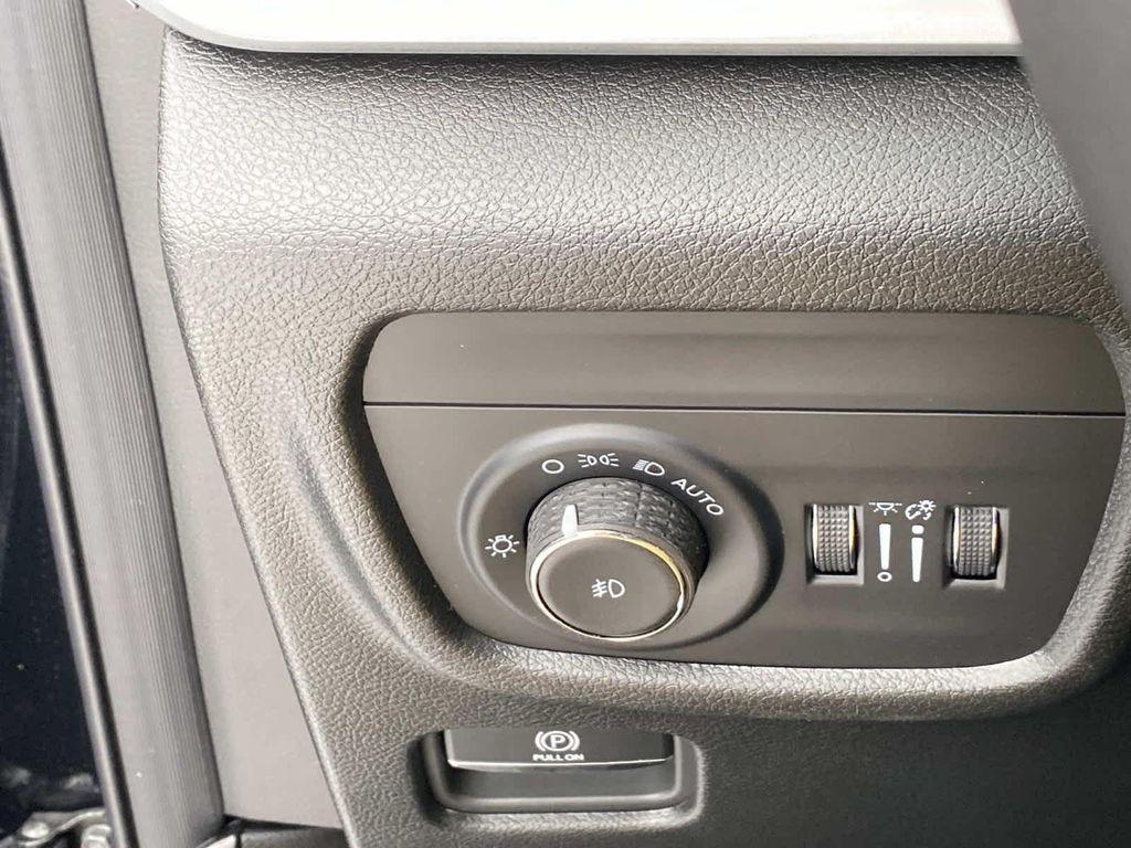 new 2026 Jeep Grand Cherokee car, priced at $50,805