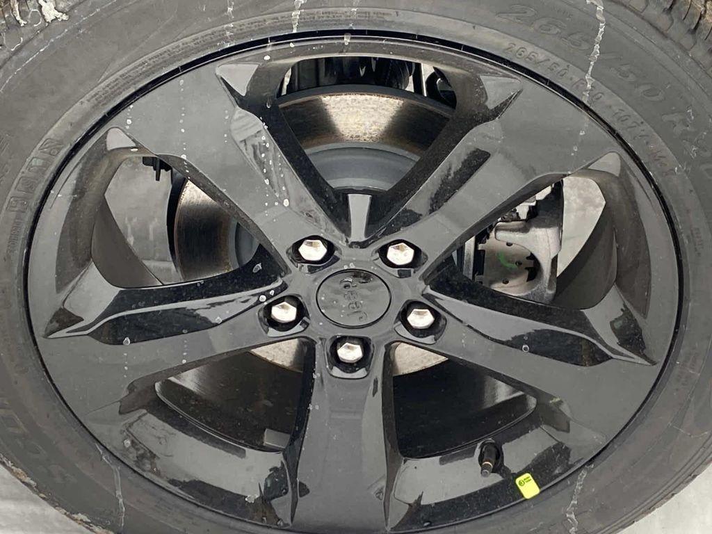 new 2026 Jeep Grand Cherokee car, priced at $50,805