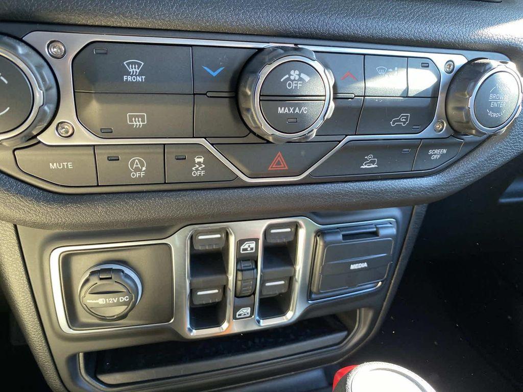 new 2026 Jeep Gladiator car, priced at $44,265