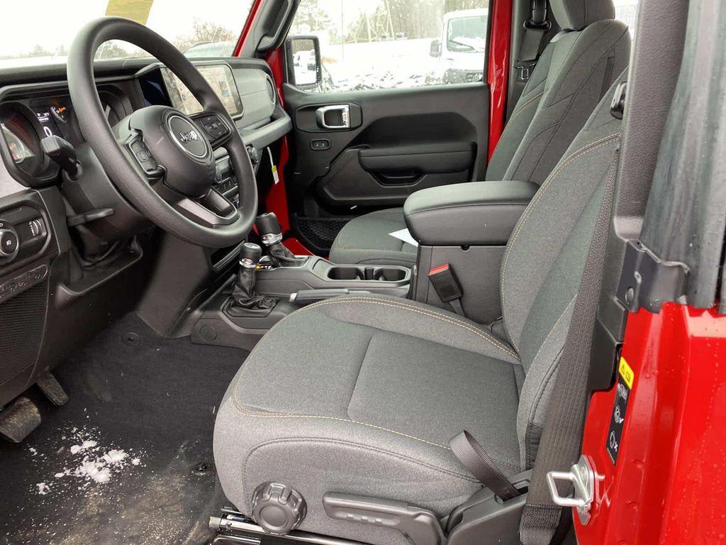 new 2026 Jeep Wrangler car, priced at $39,785