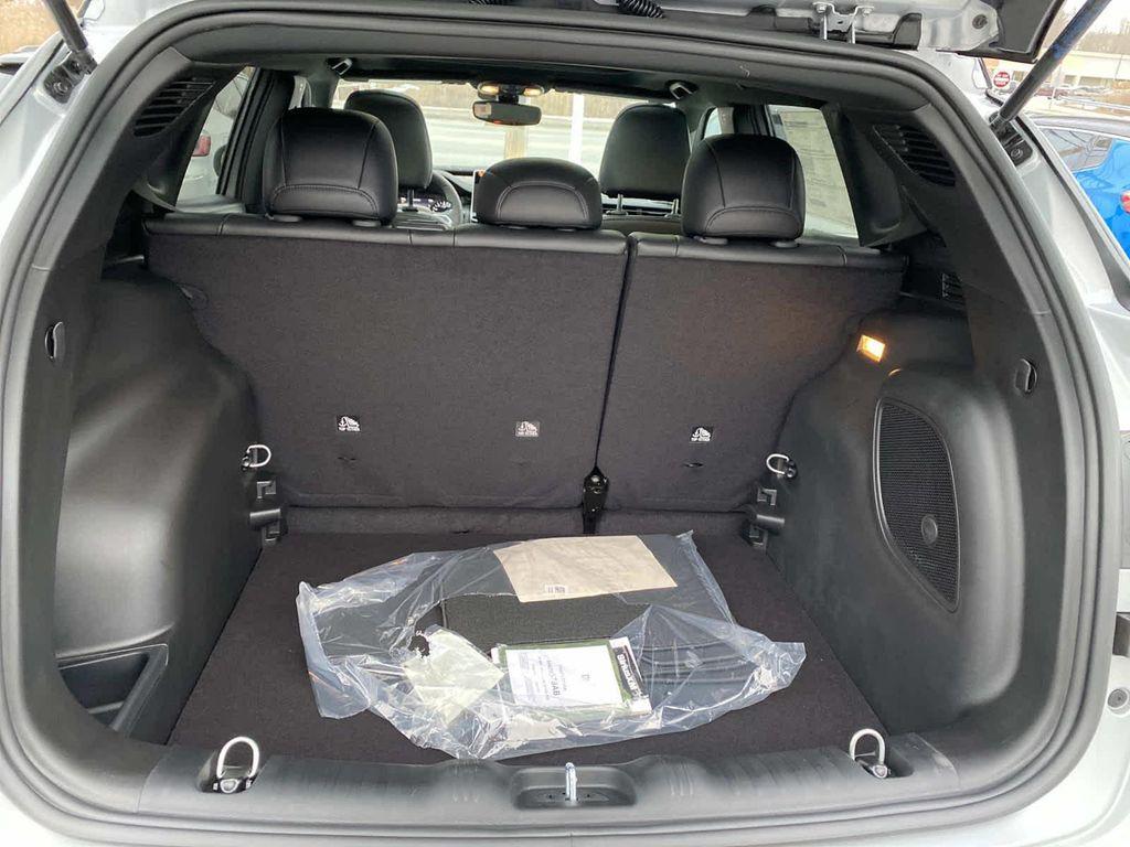 new 2025 Jeep Compass car, priced at $40,105