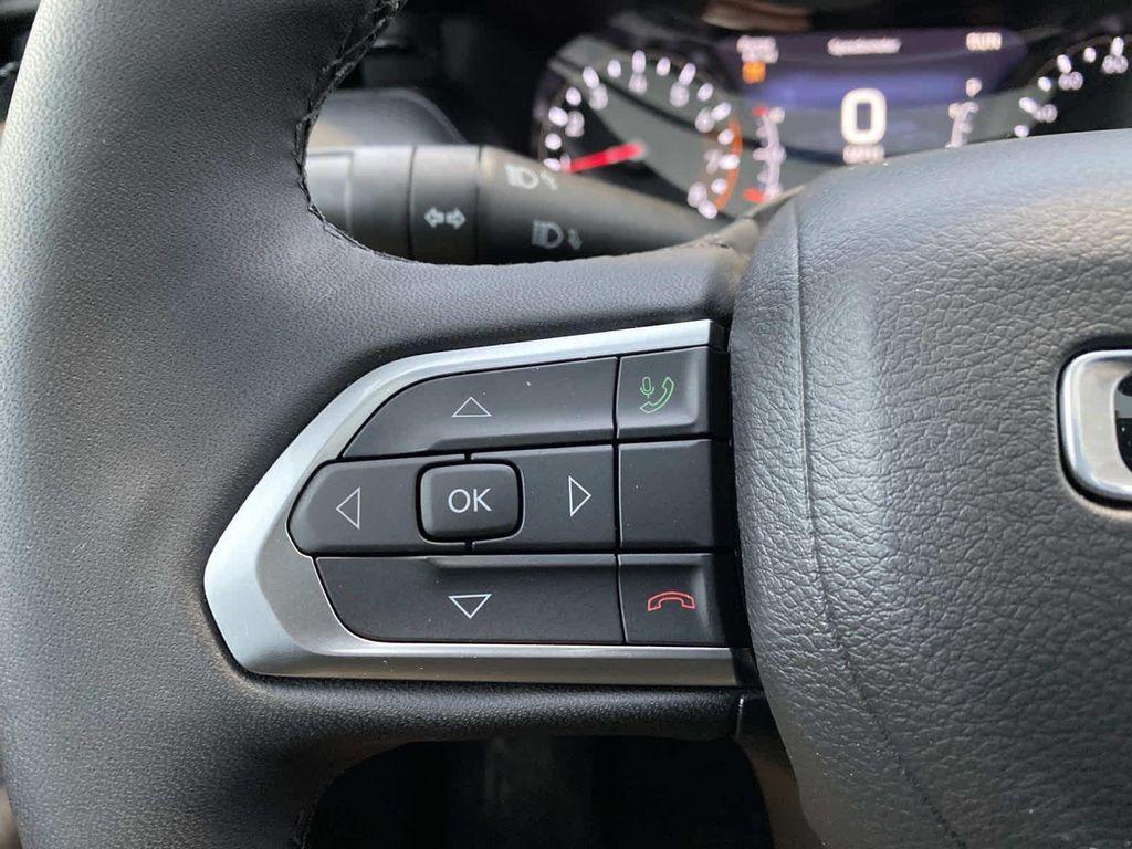 new 2025 Jeep Compass car, priced at $40,105