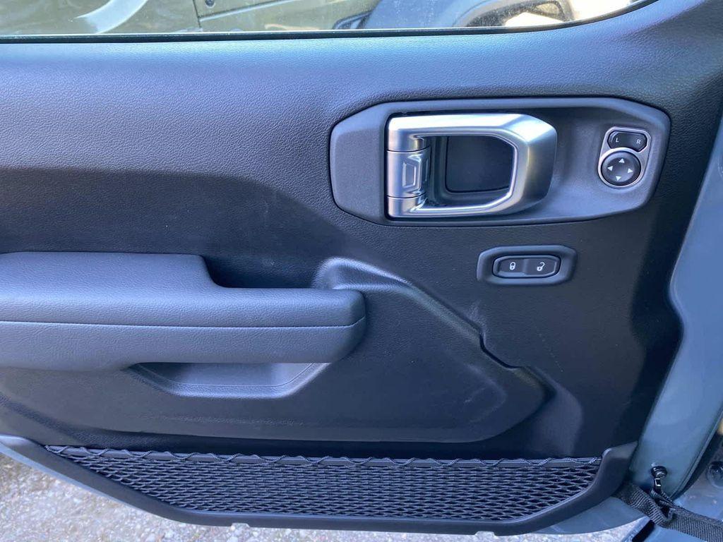 new 2026 Jeep Wrangler car, priced at $53,080