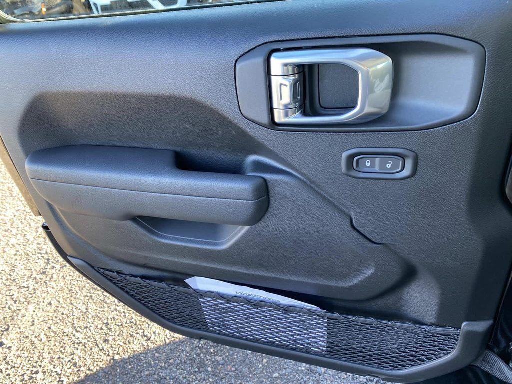 new 2026 Jeep Wrangler car, priced at $42,500