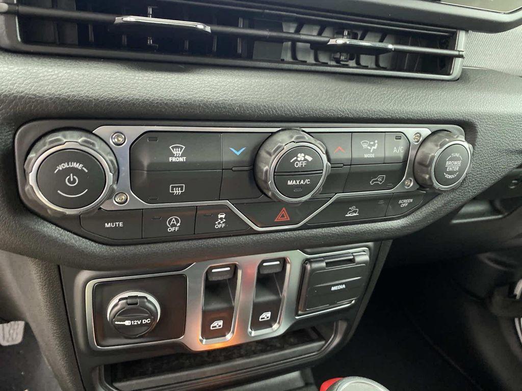 new 2026 Jeep Wrangler car, priced at $41,905