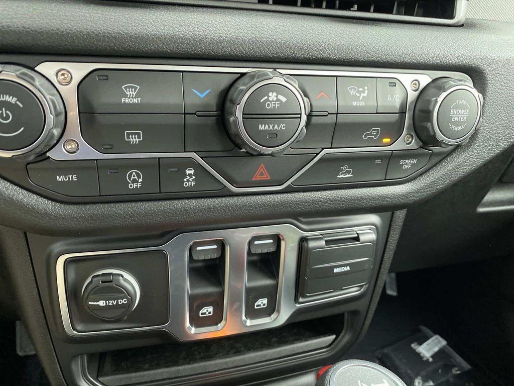 new 2026 Jeep Wrangler car, priced at $42,500