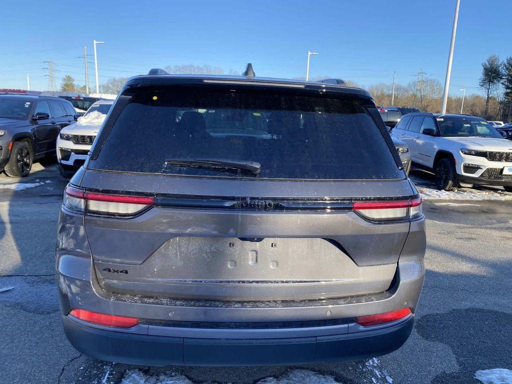 new 2026 Jeep Grand Cherokee car, priced at $50,805
