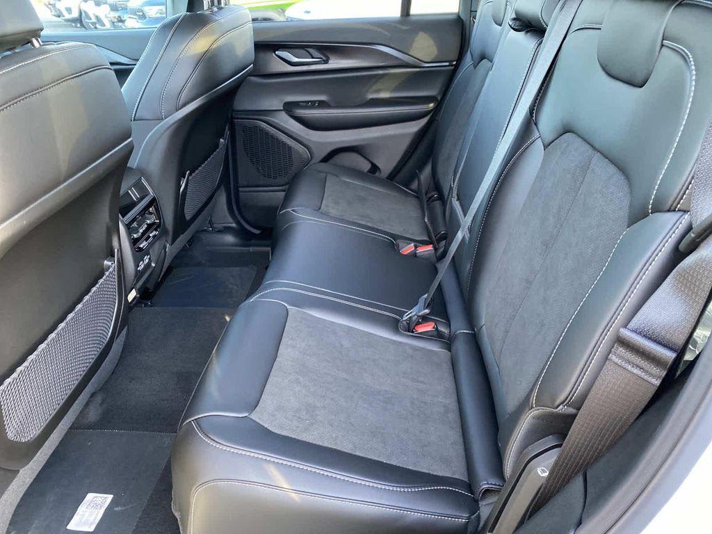 new 2025 Jeep Grand Cherokee car, priced at $47,780