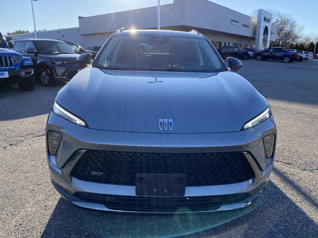 used 2024 Buick Envision car, priced at $28,114