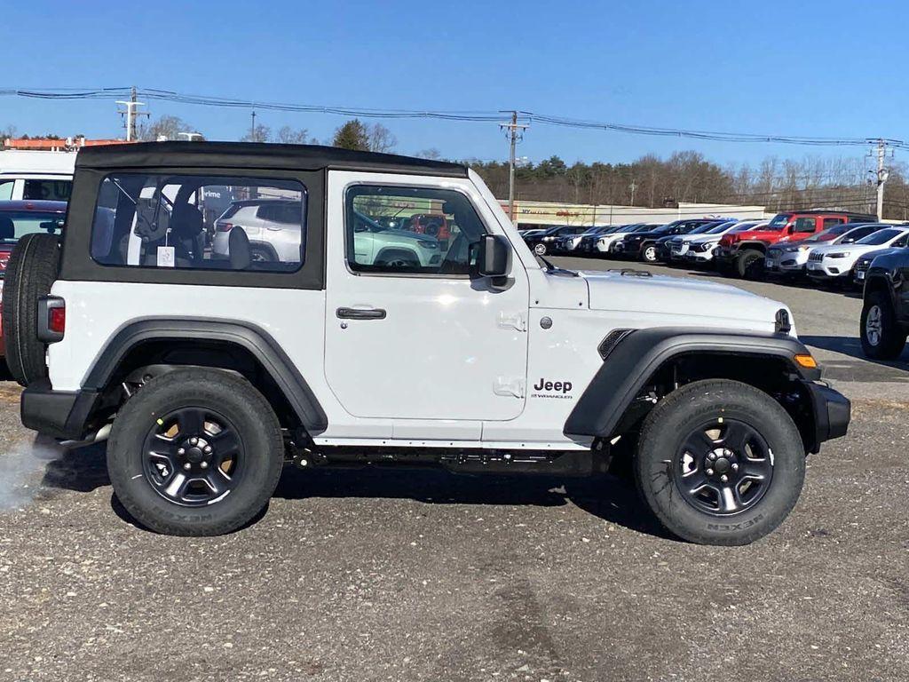 new 2026 Jeep Wrangler car, priced at $39,785