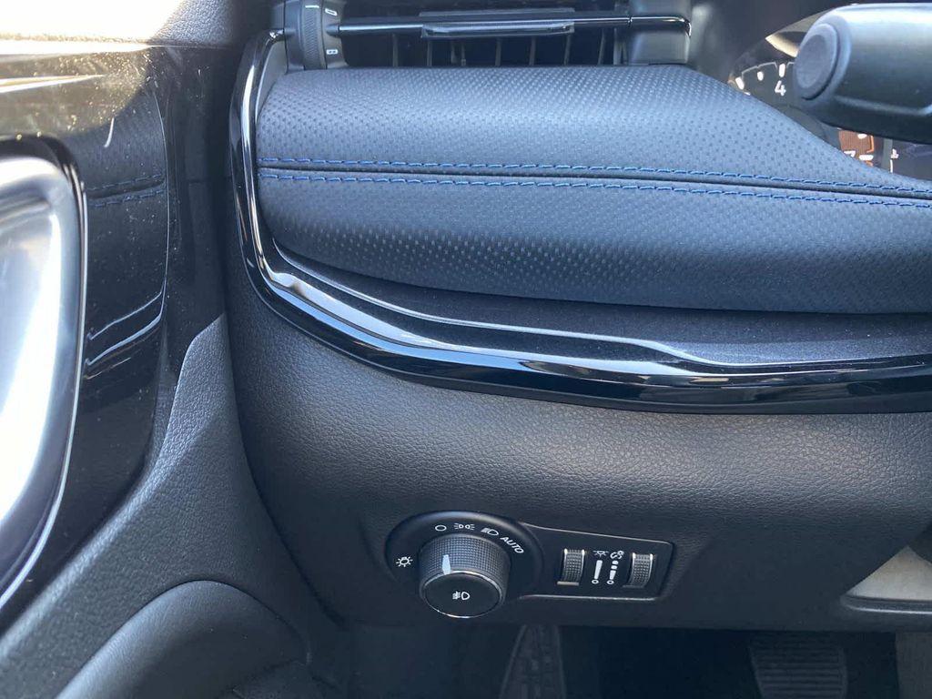 new 2026 Jeep Compass car, priced at $37,450