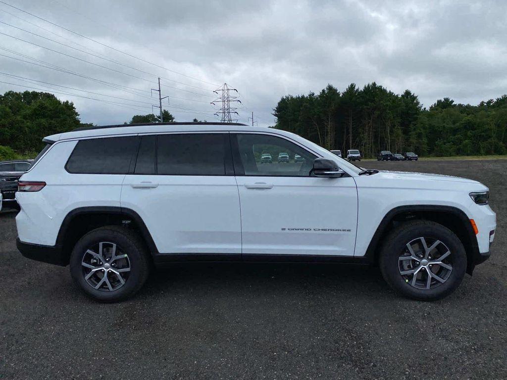 new 2025 Jeep Grand Cherokee L car, priced at $51,515