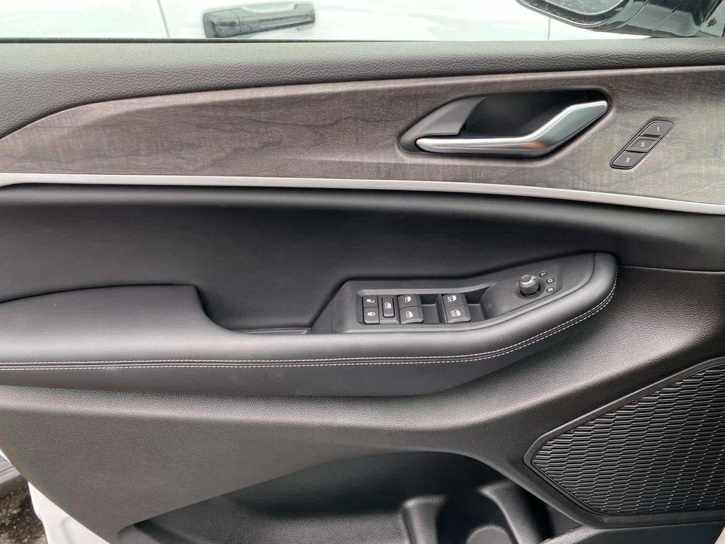 new 2025 Jeep Grand Cherokee L car, priced at $51,515