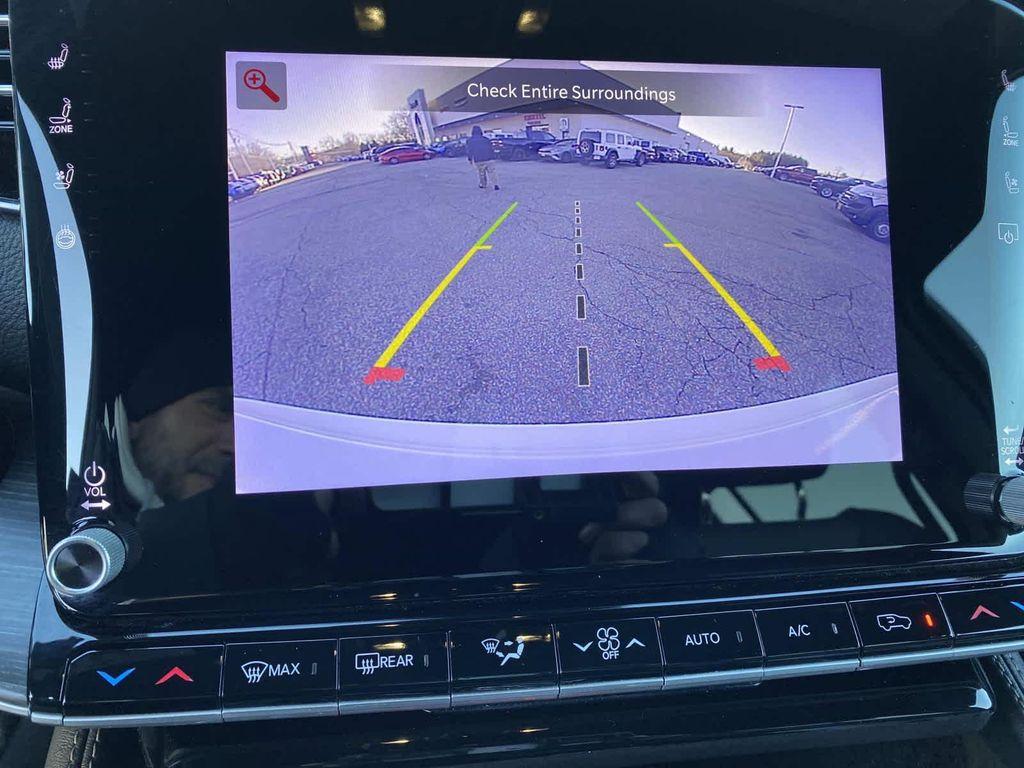 used 2024 Jeep Wagoneer car, priced at $41,882