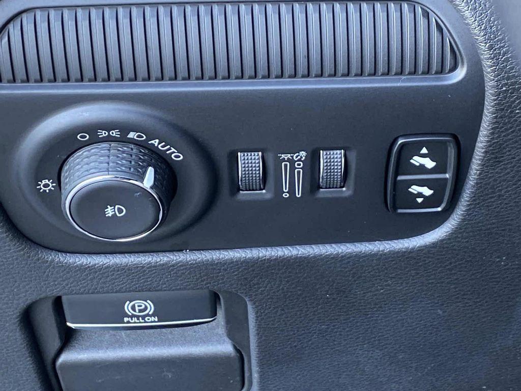 used 2024 Jeep Wagoneer car, priced at $41,882