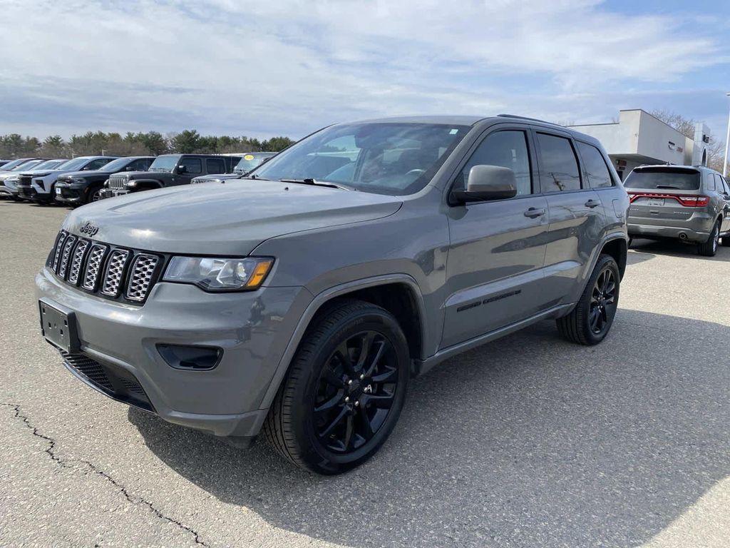 used 2022 Jeep Grand Cherokee car, priced at $27,943