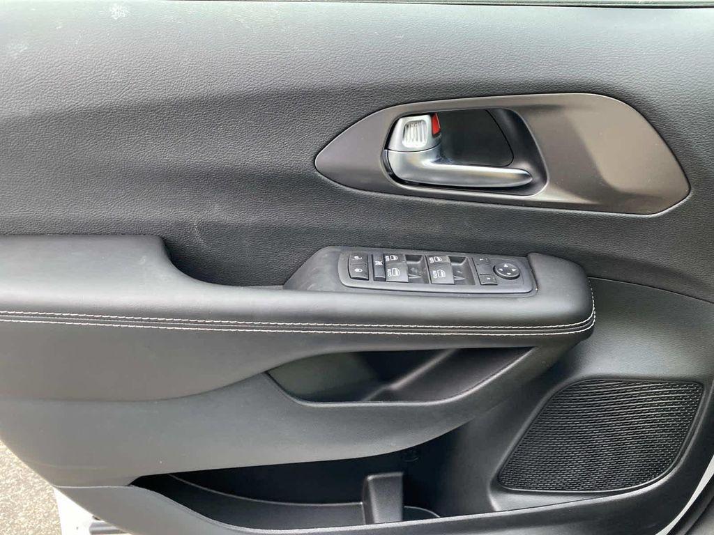 new 2026 Chrysler Voyager car, priced at $43,115