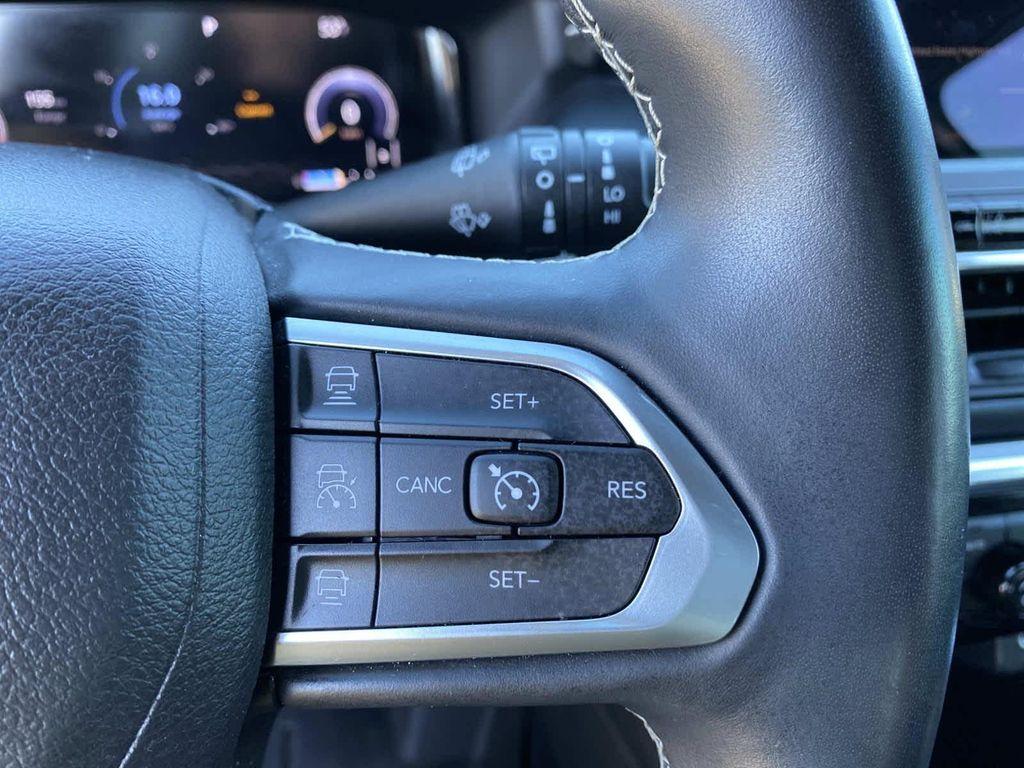 used 2022 Jeep Compass car, priced at $23,354