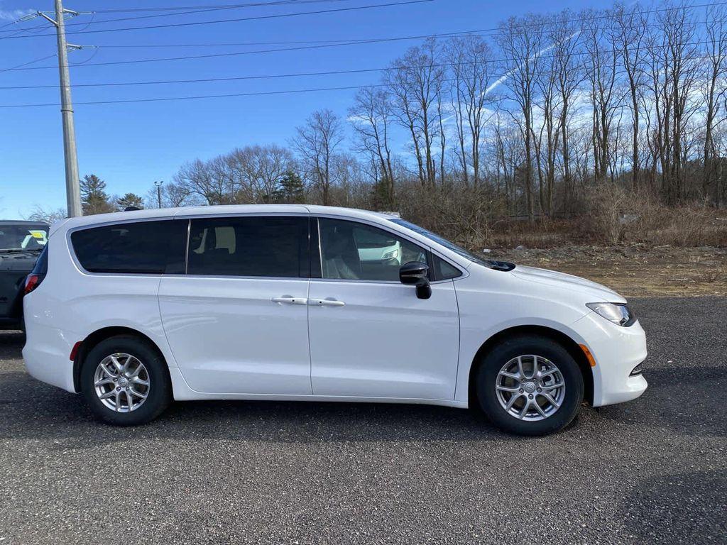 new 2026 Chrysler Voyager car, priced at $43,115