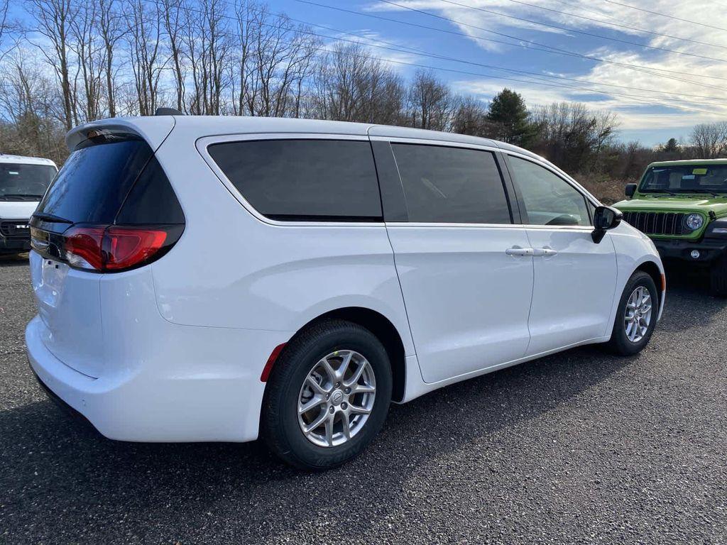 new 2026 Chrysler Voyager car, priced at $43,115