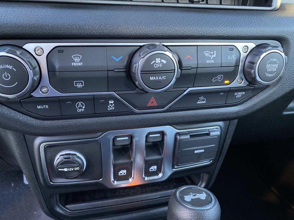 new 2026 Jeep Wrangler car, priced at $42,500