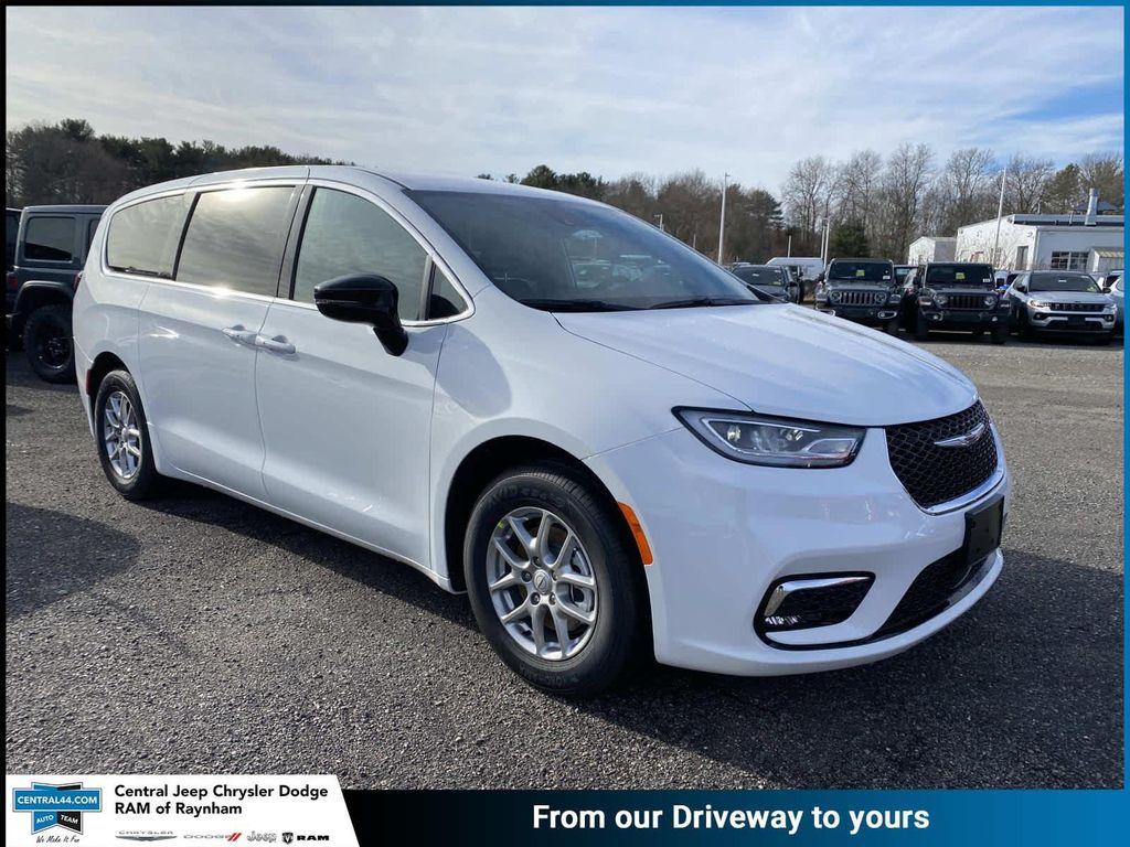 new 2026 Chrysler Pacifica car, priced at $46,165