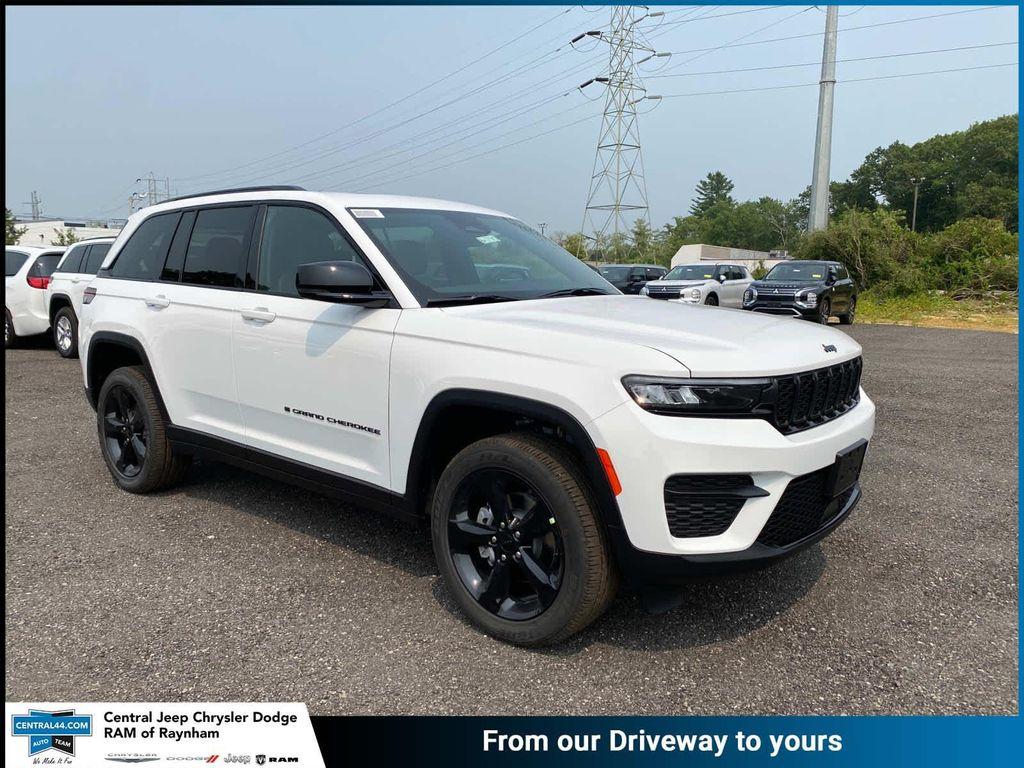 new 2025 Jeep Grand Cherokee car, priced at $47,780