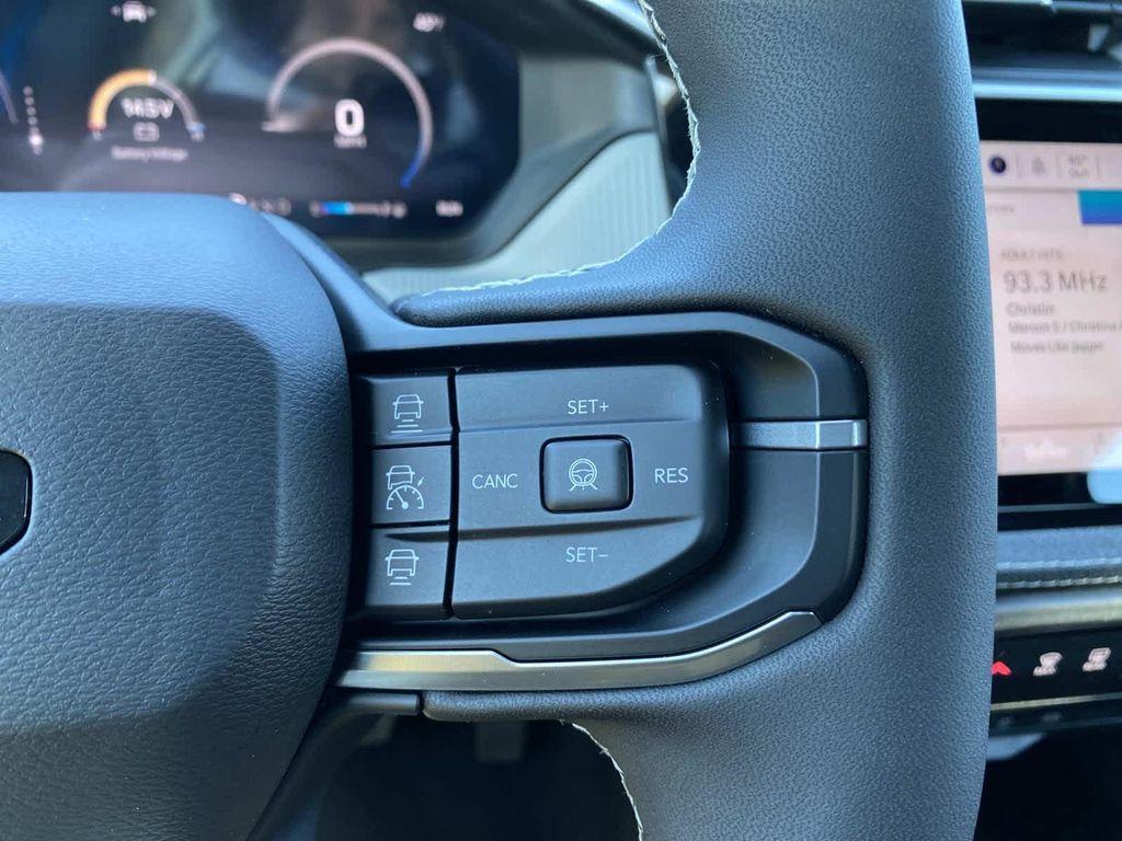 new 2026 Jeep Cherokee car, priced at $40,715