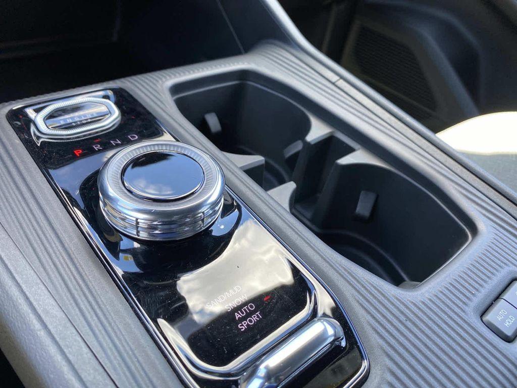new 2026 Jeep Cherokee car, priced at $41,310
