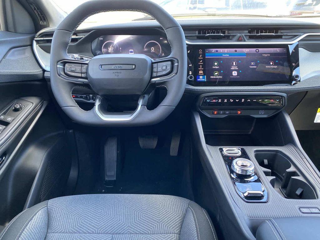 new 2026 Jeep Cherokee car, priced at $41,310