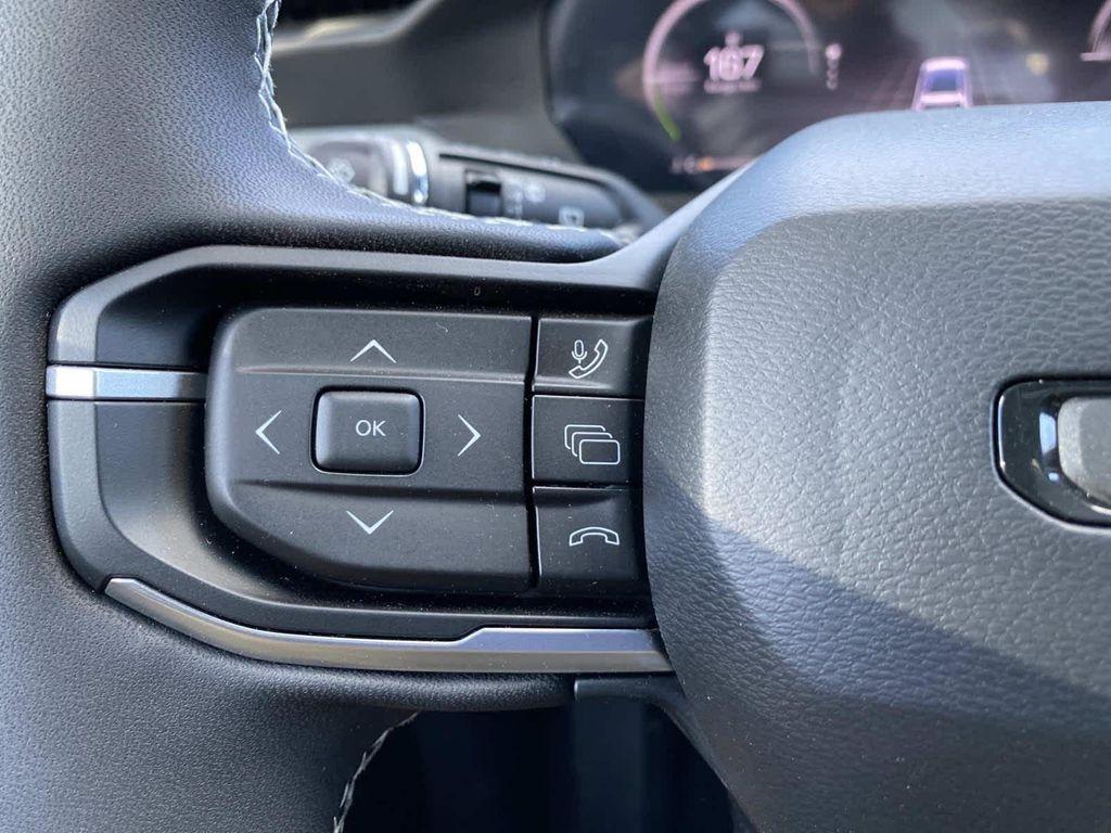 new 2026 Jeep Cherokee car, priced at $41,310