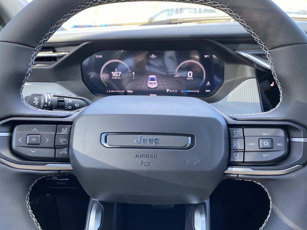 new 2026 Jeep Cherokee car, priced at $41,310