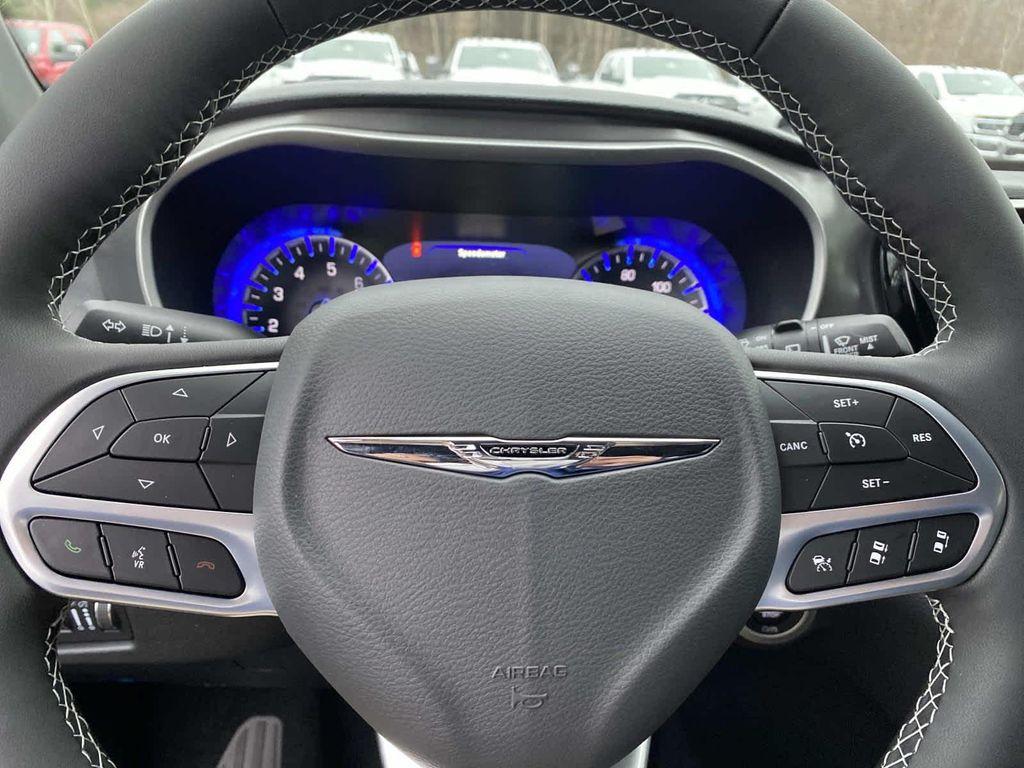 new 2026 Chrysler Pacifica car, priced at $45,865
