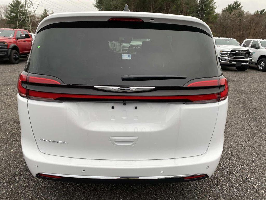 new 2026 Chrysler Pacifica car, priced at $45,865