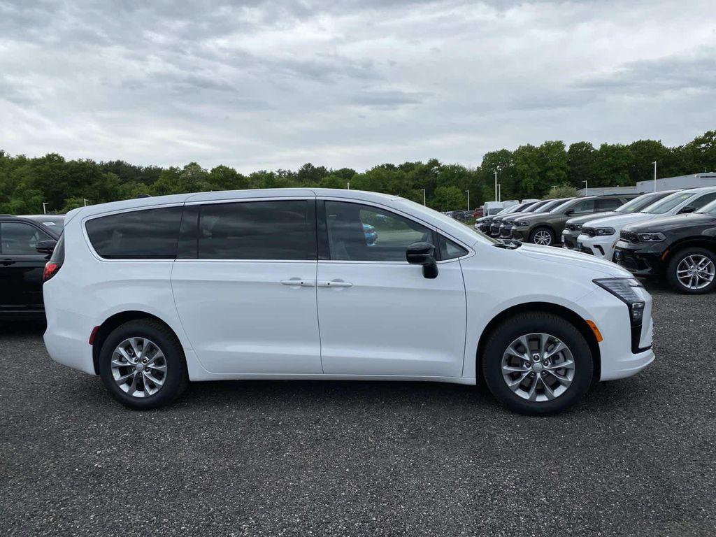 new 2027 Chrysler Pacifica car, priced at $48,760