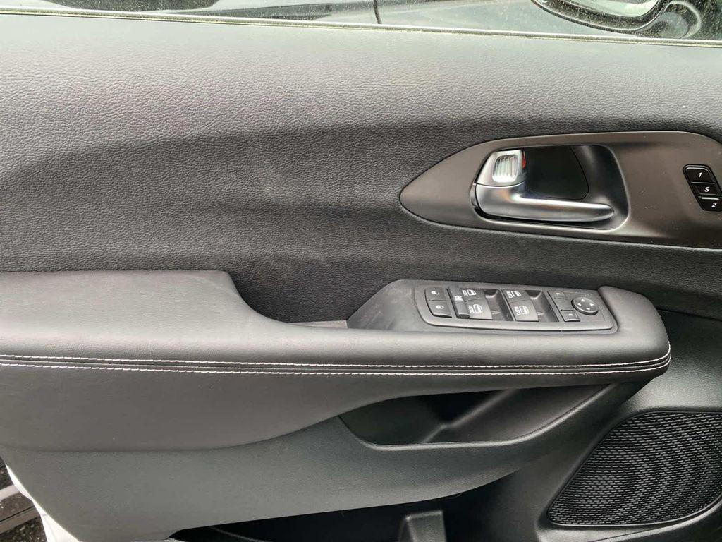 new 2027 Chrysler Pacifica car, priced at $48,760