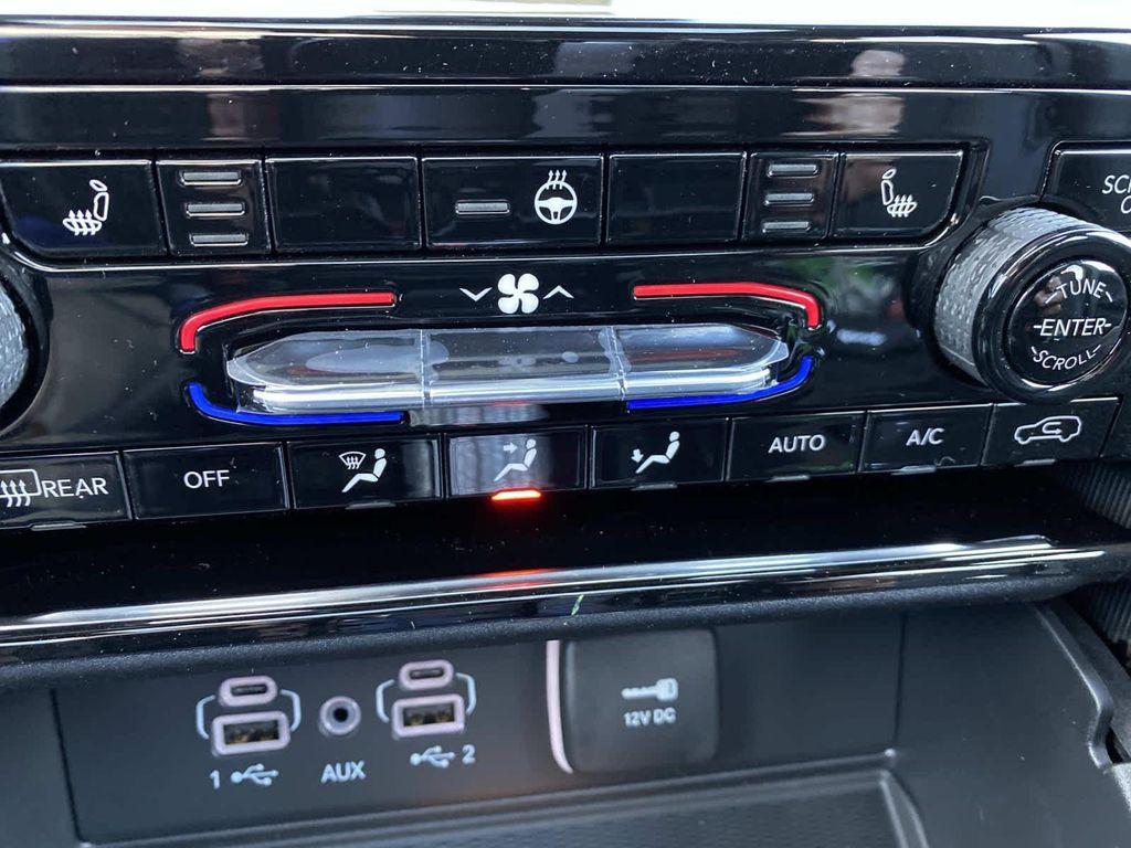 new 2025 Jeep Grand Cherokee car, priced at $47,780