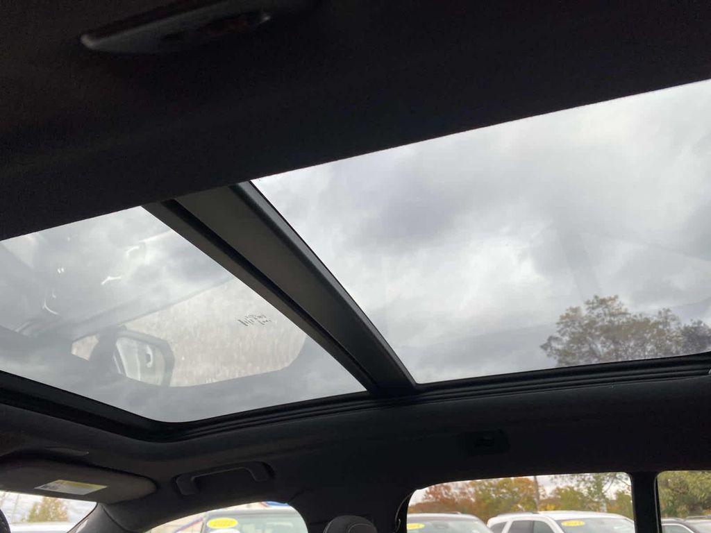 used 2024 Volvo XC40 car, priced at $29,320