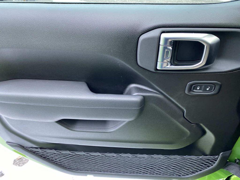 new 2026 Jeep Wrangler car, priced at $45,980