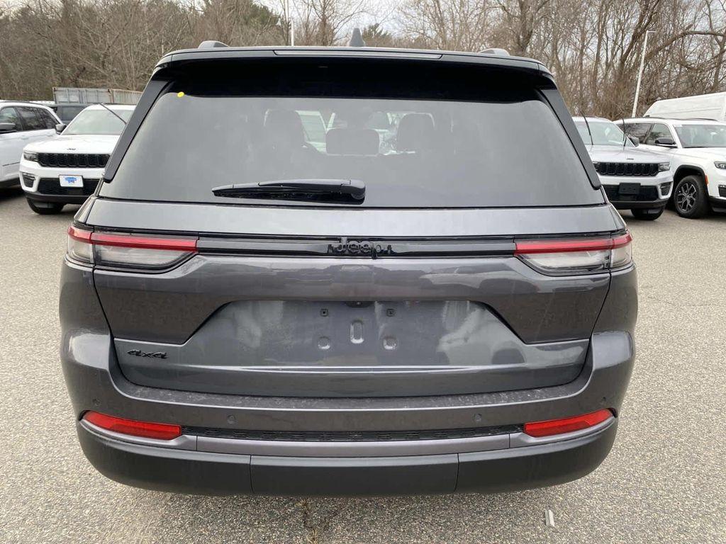 new 2026 Jeep Grand Cherokee car, priced at $48,750