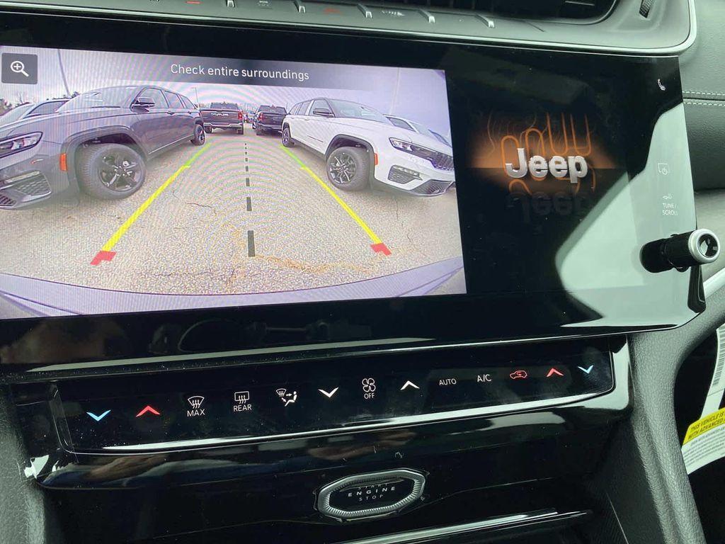 new 2026 Jeep Grand Cherokee car, priced at $48,750