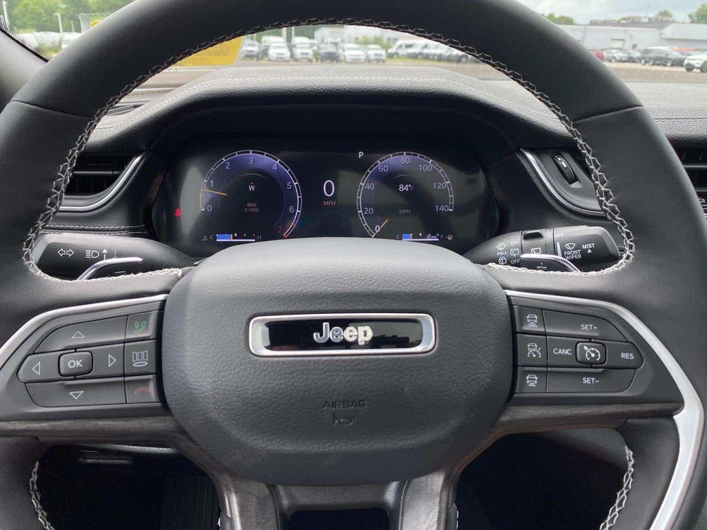 new 2025 Jeep Grand Cherokee L car, priced at $51,515