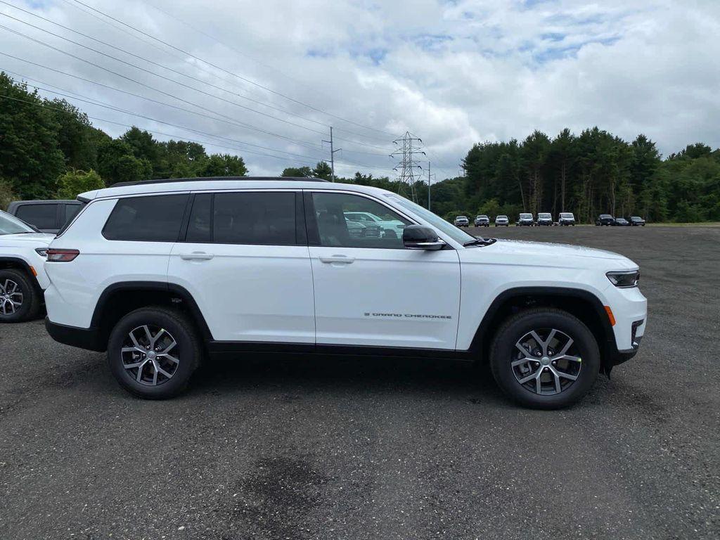 new 2025 Jeep Grand Cherokee L car, priced at $51,515