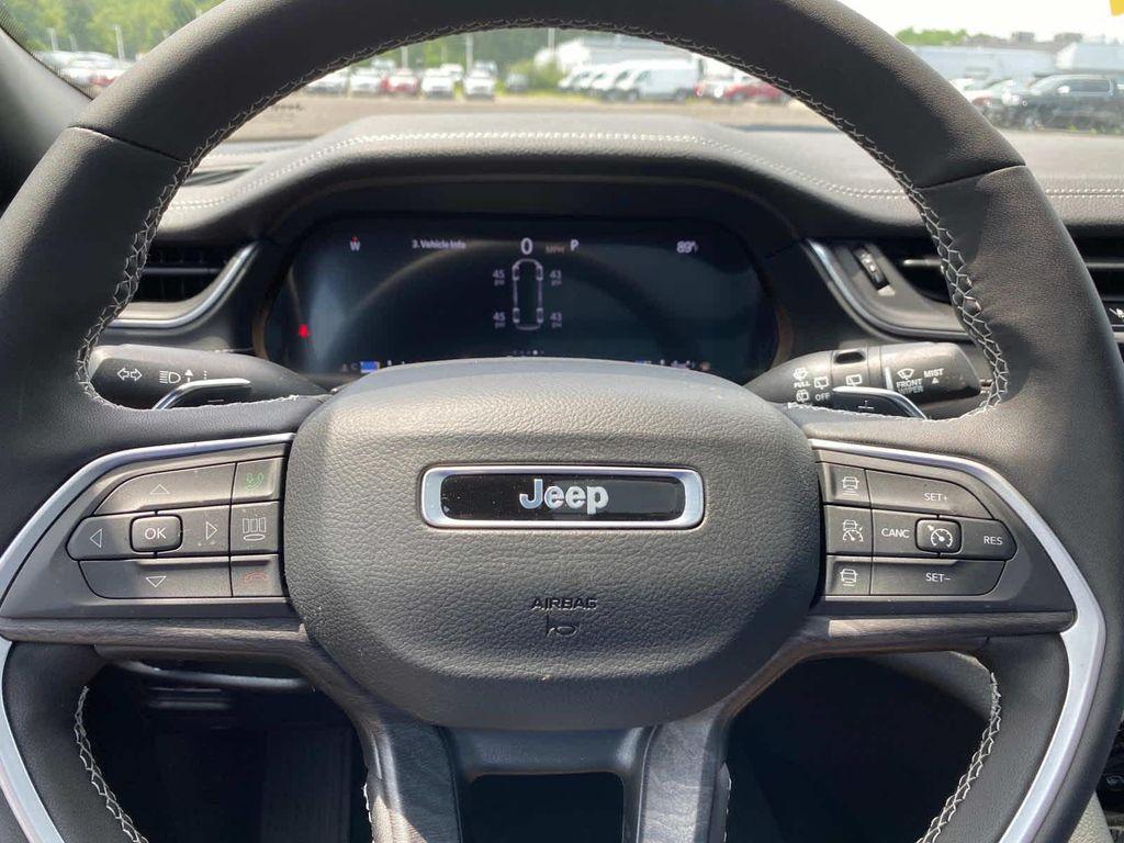 new 2025 Jeep Grand Cherokee L car, priced at $51,515