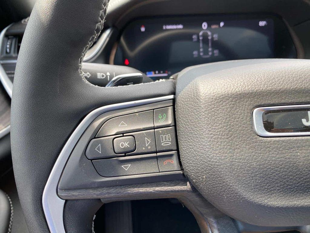 new 2025 Jeep Grand Cherokee L car, priced at $51,515