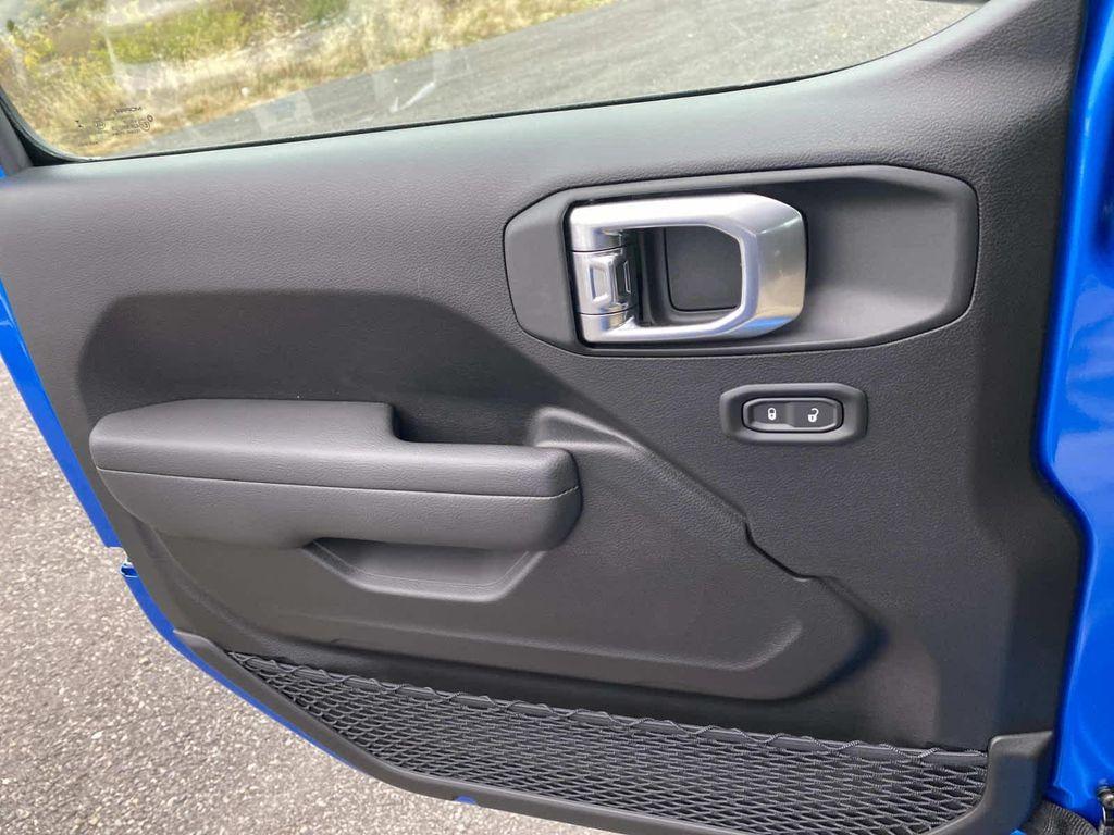 new 2026 Jeep Wrangler car, priced at $42,500