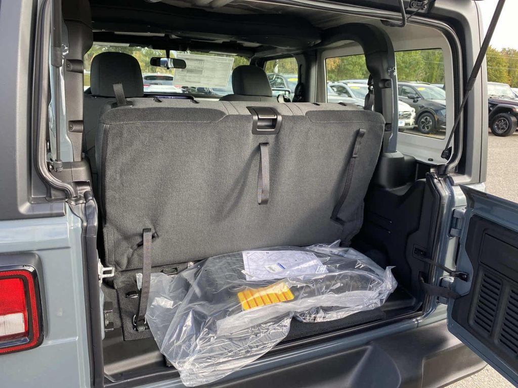 new 2026 Jeep Wrangler car, priced at $41,165