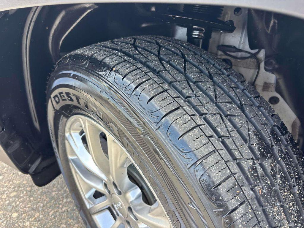 used 2022 Jeep Cherokee car, priced at $22,974