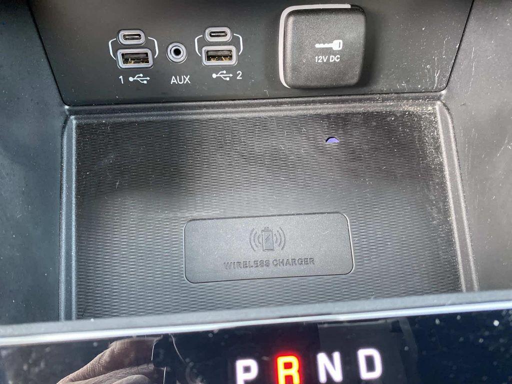 used 2025 Jeep Grand Cherokee car, priced at $33,675
